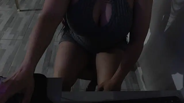 Janna099 online show from November 10, 1:11 am