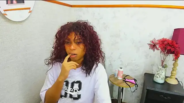 Naomi Tylers online show from November 16, 11:05 pm