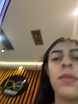 cristel 17 online show from June 7, 9:32 pm