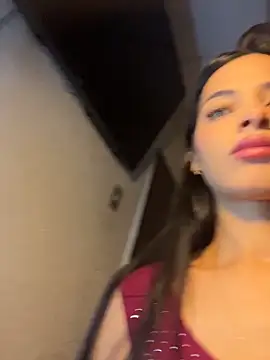 violetta-brown1 online show from April 18, 12:35 am