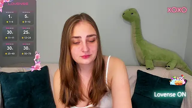 MilliStrii online show from February 12, 1:18 am