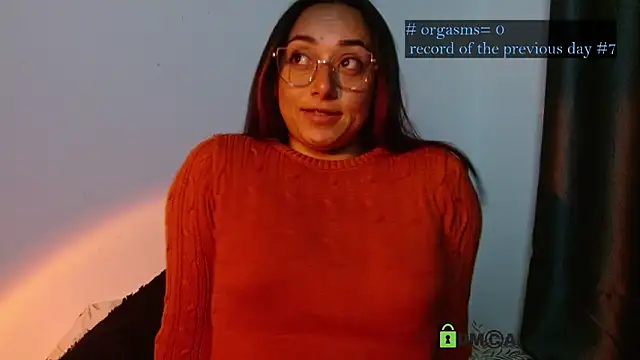 Snapshot of Hot_Candy_ chatting on September 28, 3:46 am Hot Candy  online show from September 28, 3:46 am