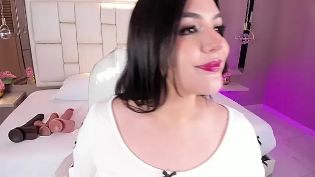 Snapshot of Biancax_ chatting on October 4, 3:45 am Biancax online show from October 4, 3:45 am