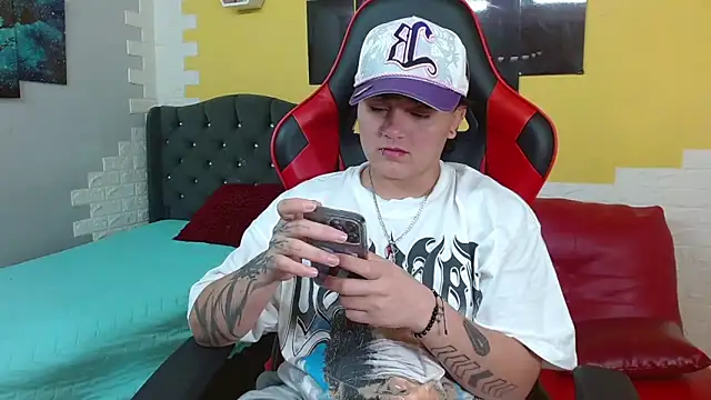 isabeautyx19 online show from February 16, 8:09 pm