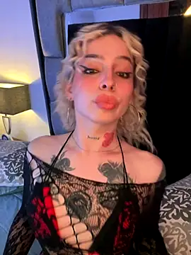 Bonnie vega online show from September 24, 11:59 pm