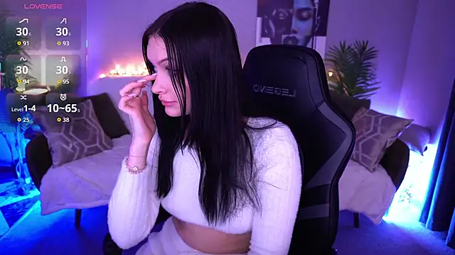 MilaSecrett online show from March 28, 2:05 pm