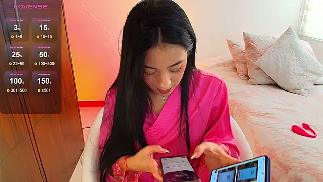 keilelewis online show from October 21, 5:06 pm