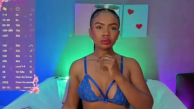 EmmaSmith06 online show from November 19, 5:46 pm