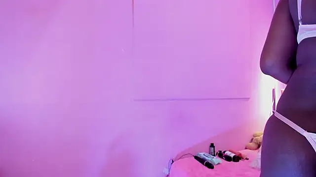 LoveQueen2 online show from February 21, 11:55 am