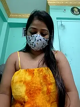 Monalisa Singh online show from November 9, 9:55 pm