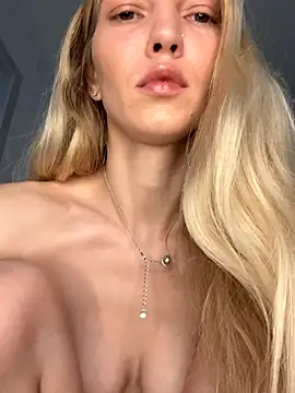 Adelina0001 online show from November 20, 3:18 am