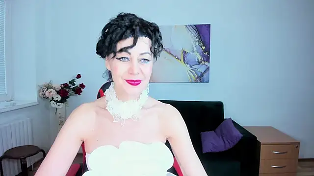 Silvia Wallec online show from March 31, 5:51 am