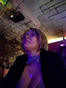 lady charlyne online show from April 10, 7:53 pm