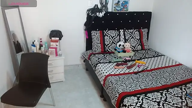 soniafuckboobs online show from October 20, 12:30 pm