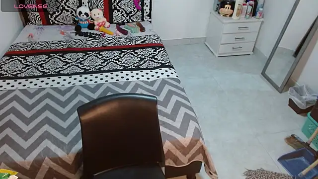 soniafuckboobs online show from October 10, 12:54 pm