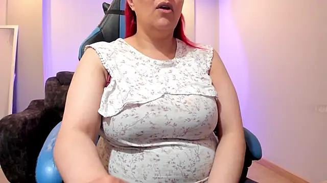 Sammy owens  online show from October 18, 12:52 pm