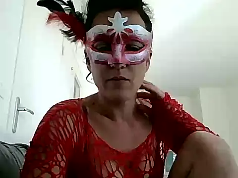 Masquegirlmysterious online show from October 13, 11:57 am