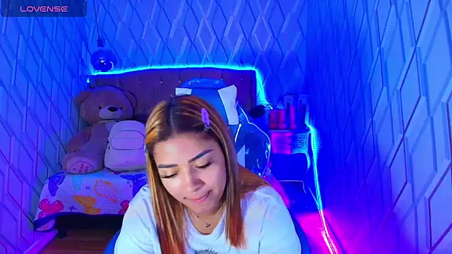 NicolleTaylor online show from October 8, 4:06 am