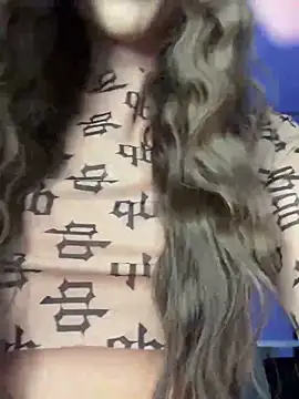 Snapshot of _Monic_ chatting on October 9, 5:39 pm  Monic  online show from October 9, 5:39 pm