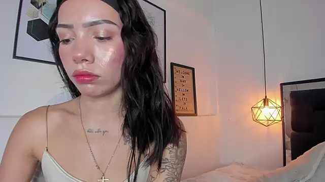 amysc online show from November 17, 1:45 pm