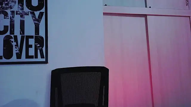 purple em69 online show from October 31, 8:18 am