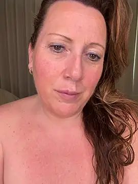 xsexycurvymilf online show from March 18, 3:17 pm