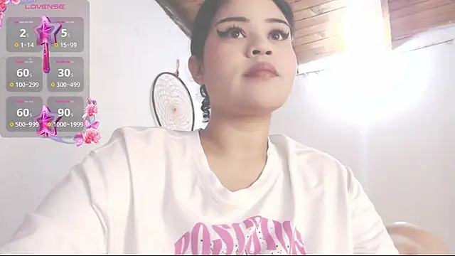 dollysweettt666 online show from August 8, 1:35 am