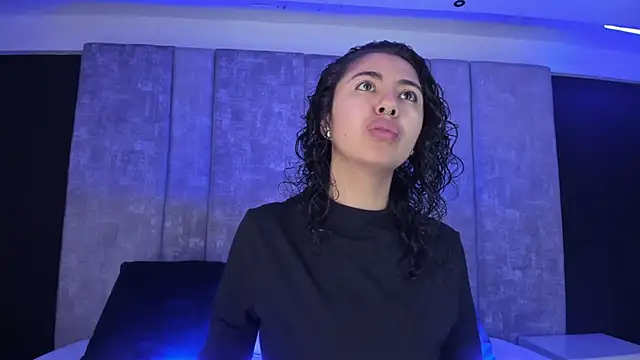 Amareto  online show from April 16, 10:59 am