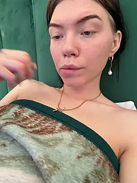 Lisaaa Alisa online show from April 5, 10:14 am