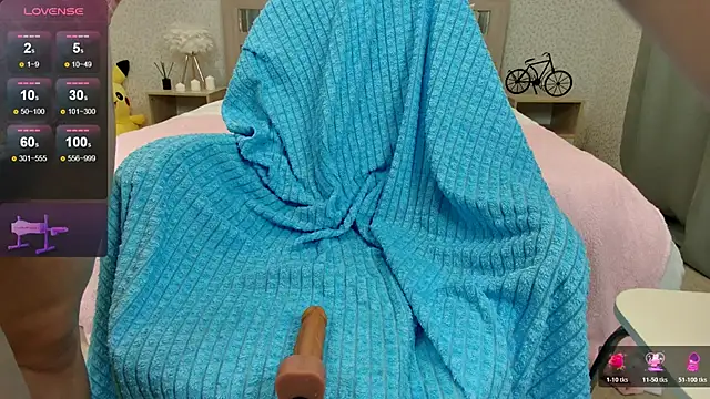 oliviiaa online show from November 27, 12:46 am