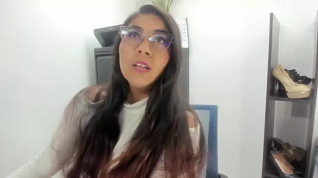 Luna Dumont online show from December 23, 11:14 am