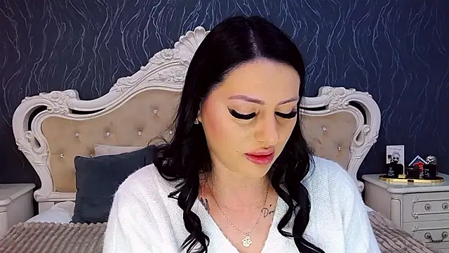 Lauren Saint online show from January 16, 9:27 am