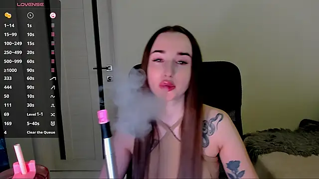 Kimmberr online show from December 16, 2:28 am