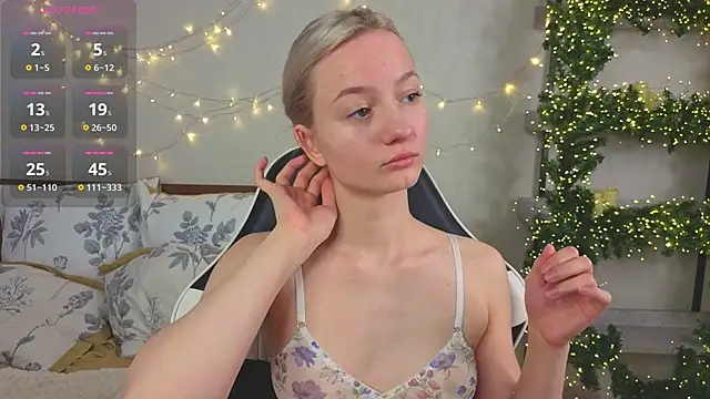 IdaValenti online show from April 6, 11:50 pm