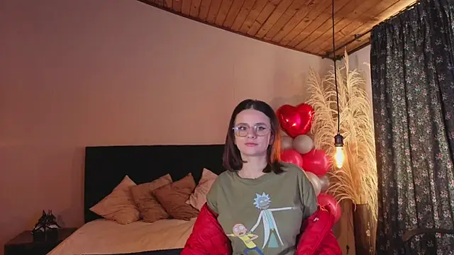 kassandra james online show from February 17, 1:21 pm