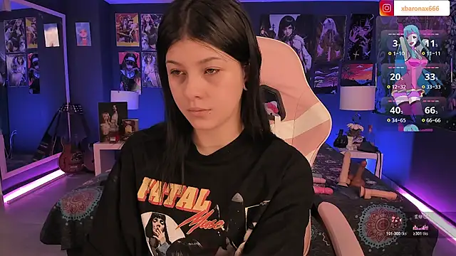 LanaKyutt online show from November 21, 2:30 pm