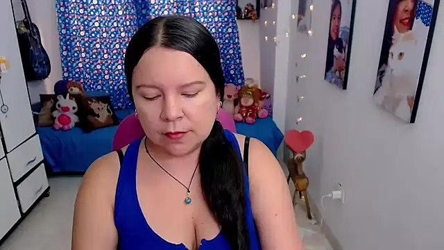 claryssa  online show from March 28, 8:08 pm