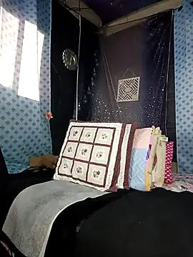 Horny kaylee online show from April 9, 9:31 pm