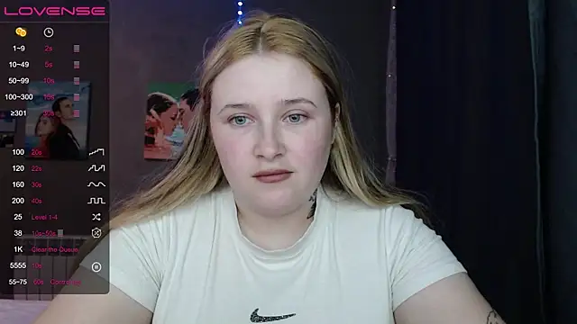 Light Luna online show from October 25, 3:52 pm