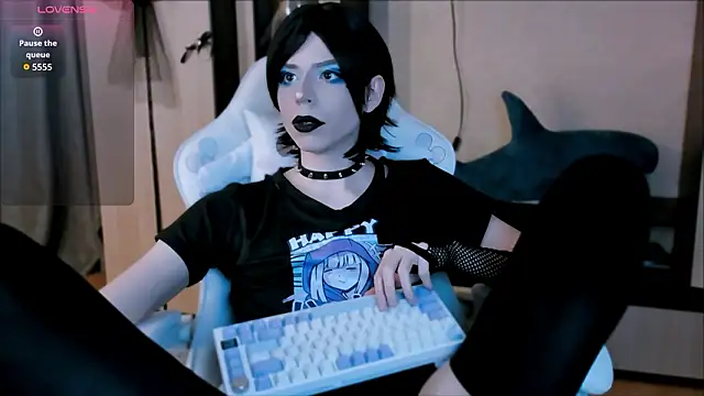 FemAlexa  online show from March 12, 5:37 pm