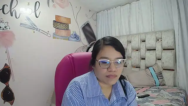 KEYRA-MILLER- online show from February 20, 2:10 am