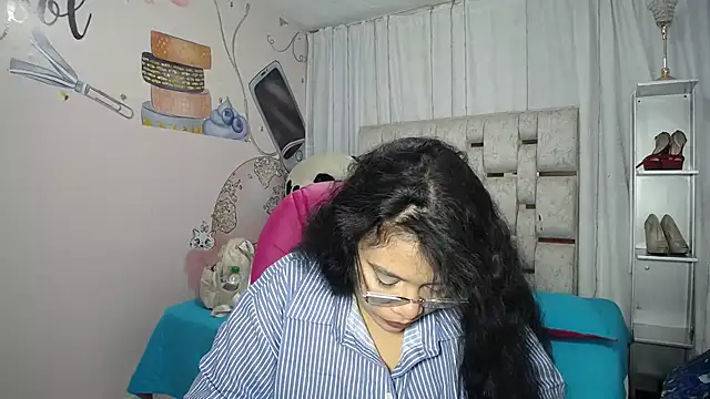 KEYRA-MILLER- online show from November 17, 2:34 am