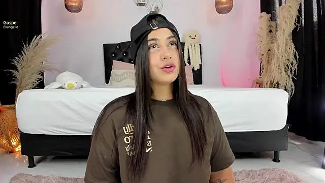 GabyRhodes online show from September 17, 6:28 pm