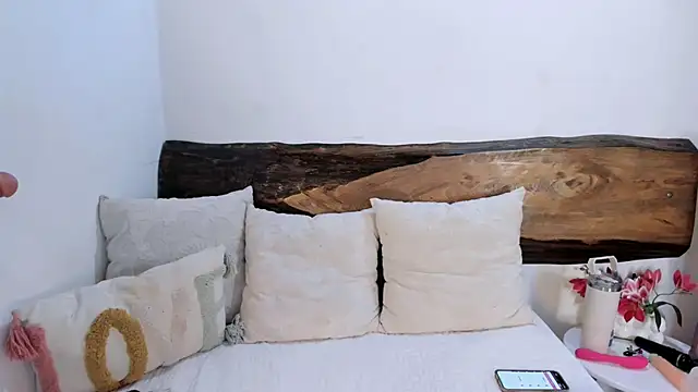 Abrilqueen online show from September 28, 2:44 pm