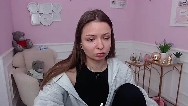 LucySkilar online show from January 12, 5:56 am