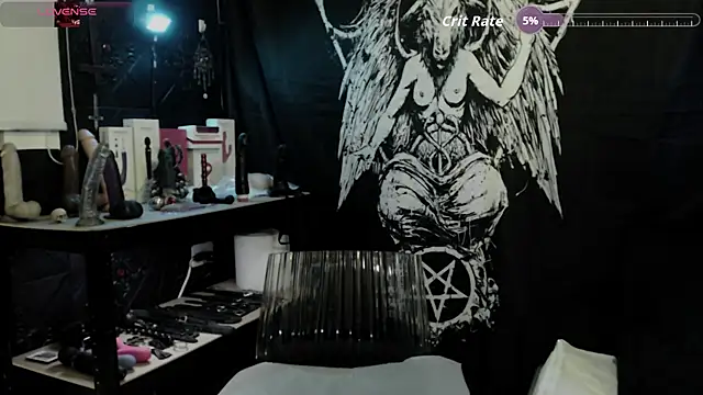 Evil Queen 666 online show from September 24, 9:19 am