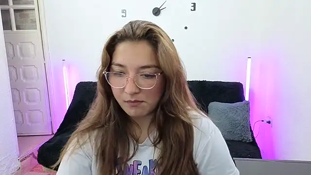  sweetcarla online show from February 7, 5:50 pm