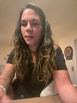 Lady Knaller online show from May 21, 7:12 pm