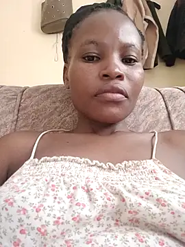 petite babe online show from February 16, 8:03 am