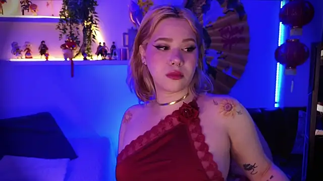 albaismynameX online show from October 11, 1:58 pm